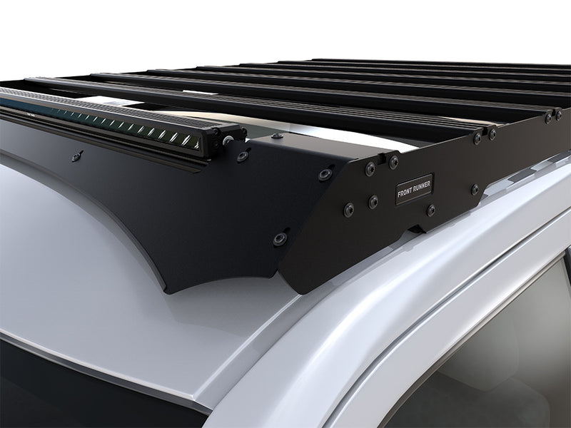 Ford F-150 Super Crew (2015-2020) Slimsport Roof Rack Kit / Lightbar ready - by Front Runner